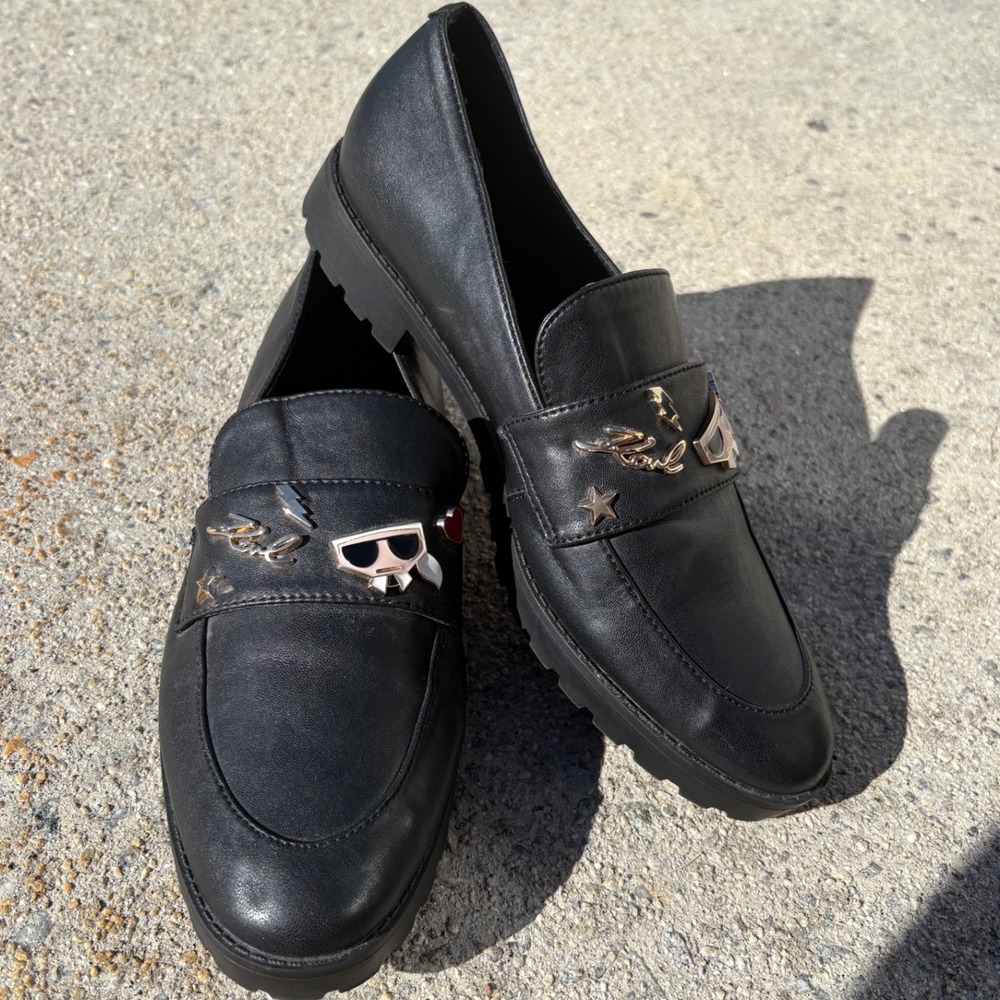 Karl Lagerfeld Paris Black Lug Sole Loafers Charms Leather Preppy Womens Size 9M